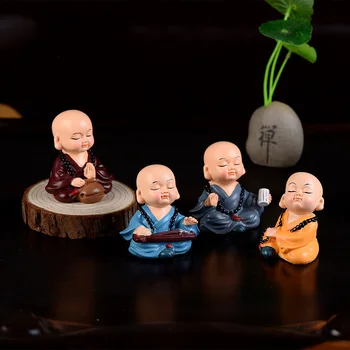 4buc/Set Micul Călugăr Meditație Pentru a Decora Casa Papusa Drăguț Ceai de Companie Drăguț KongFu Monk Interior Masina de Afișare